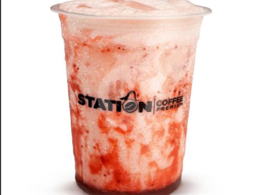 Sajian Blast Berry di Station Coffee Premium