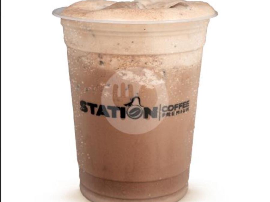 Sajian Chocolate Ice di Station Coffee Premium