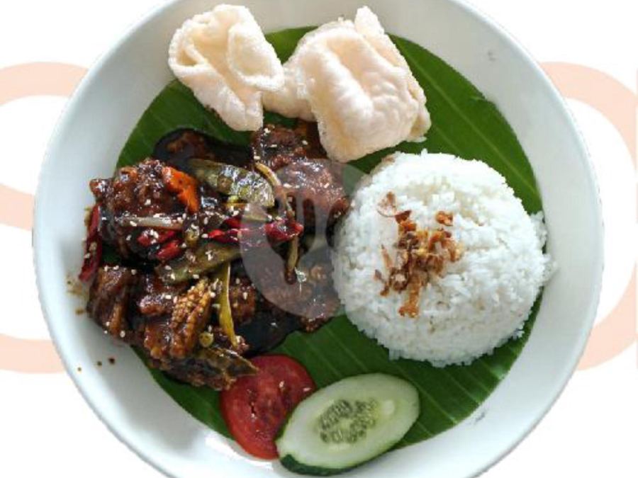 Sajian Nasi Ayam Lada Hitam di Station Coffee Premium